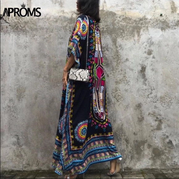 Beautiful TRADITIONAL AFRICAN PRINT 18W on model - Picture 3 of 5